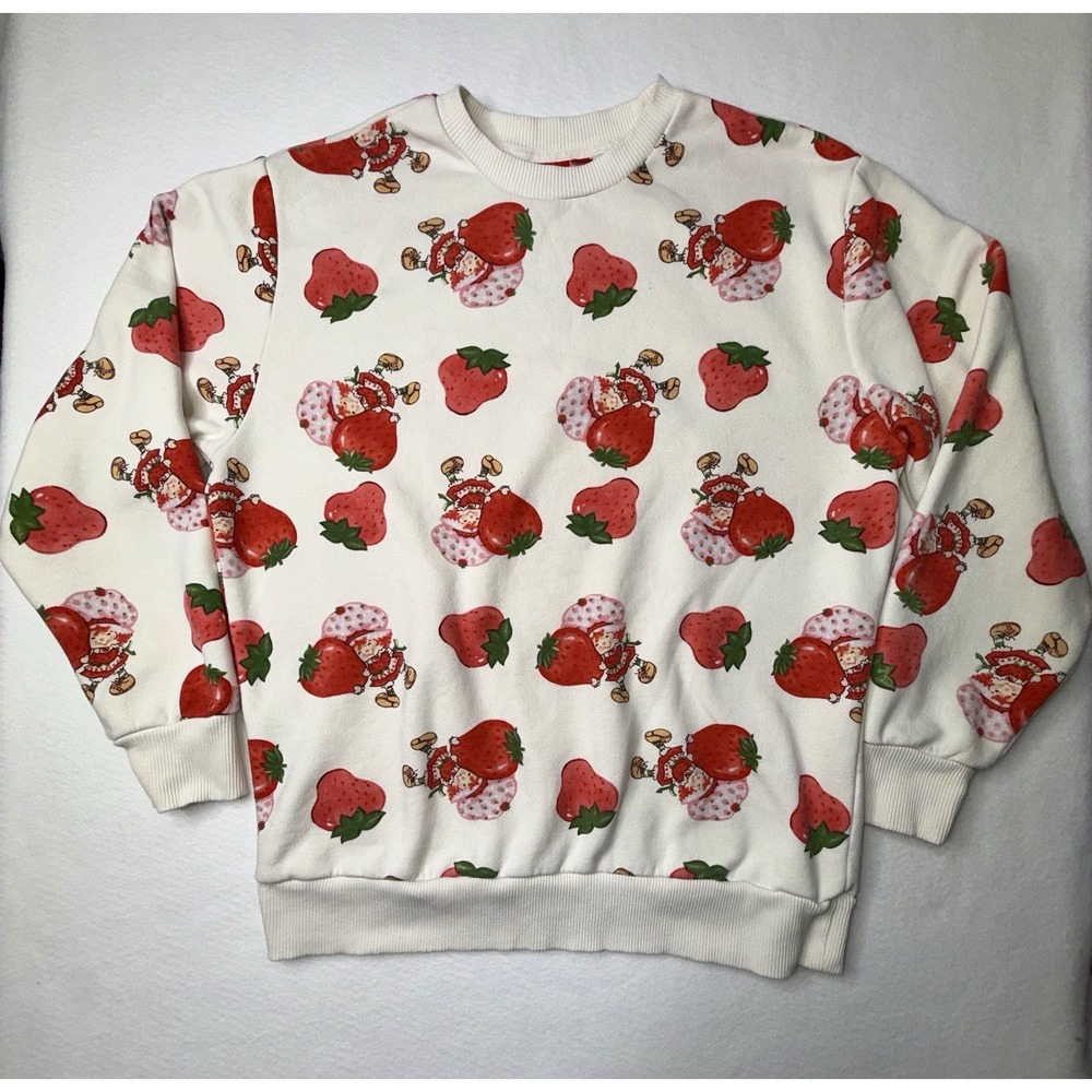 Strawberry Shortcake Sweatshirt Size M Girlhood Red Pink Retro Playful Festival